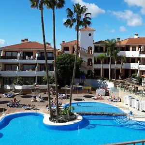 https://apartment-with-pool-and-gardens-near-the-coast.tenerifehoteles.net